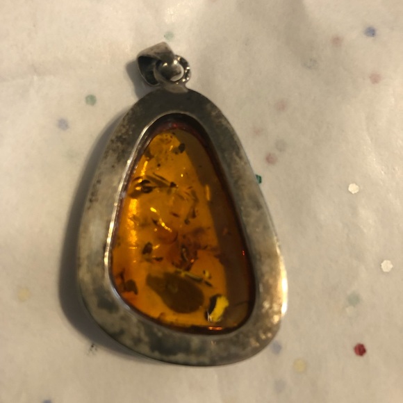 Baltic Amber Necklace Pendant - Picture 2 of 4